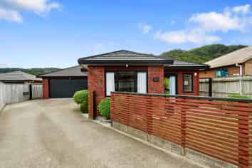 23 Sun Valley Grove, Wainuiomata
