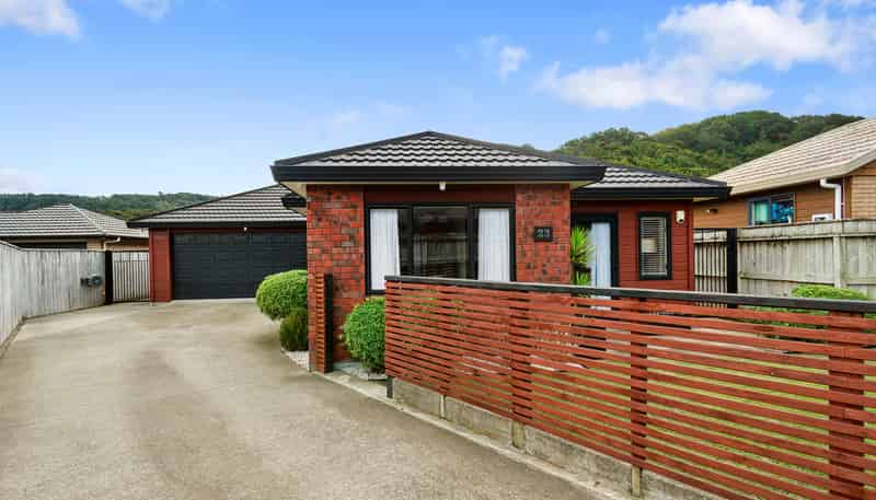 23 Sun Valley Grove, Wainuiomata