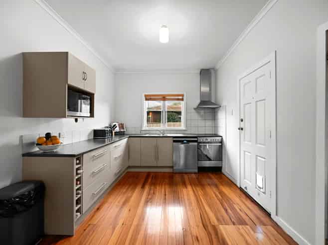 12 Tui Avenue, Forest Lake