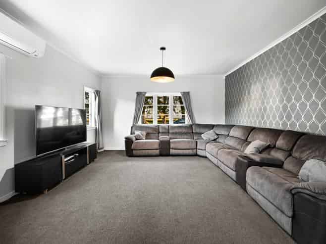 12 Tui Avenue, Forest Lake