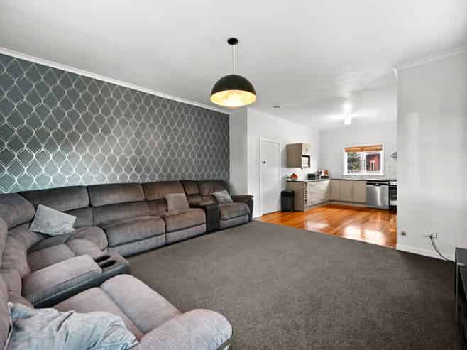 12 Tui Avenue, Forest Lake