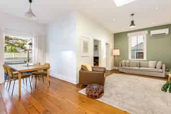 3 Waikato Street, Island Bay