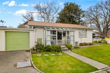 1/63 Short Street, Ashburton