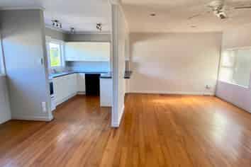 380 Te Atatu Road, Te Atatu Peninsula