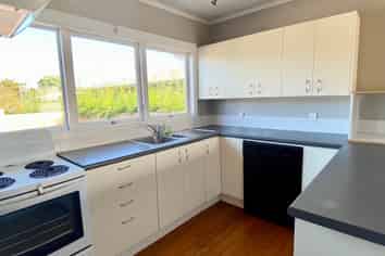 380 Te Atatu Road, Te Atatu Peninsula