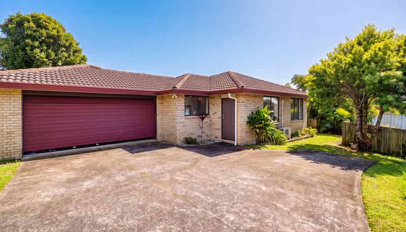 11 Plumstead Rise, Glen Eden