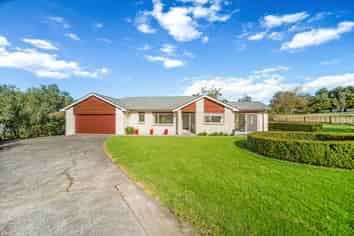 61B Whatapaka Road, Karaka