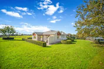 61B Whatapaka Road, Karaka