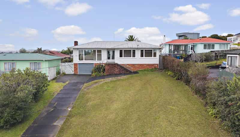 128 Rosier Road, Glen Eden