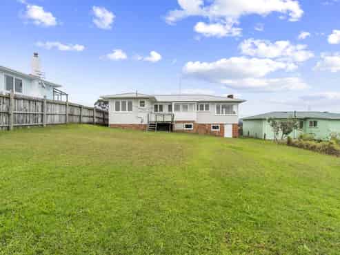 128 Rosier Road, Glen Eden