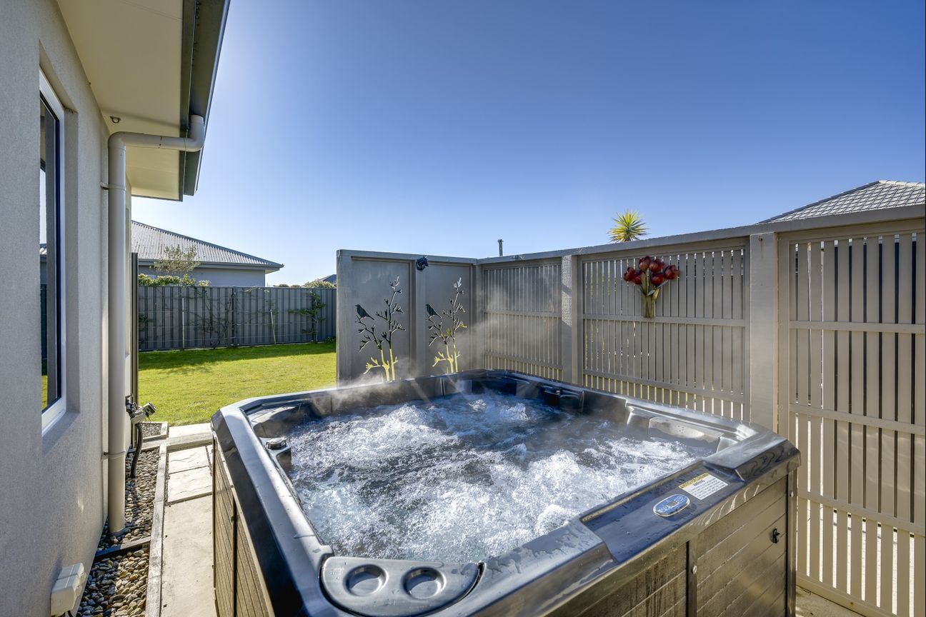Space, comfort and exceptional outdoor living - Vista 5