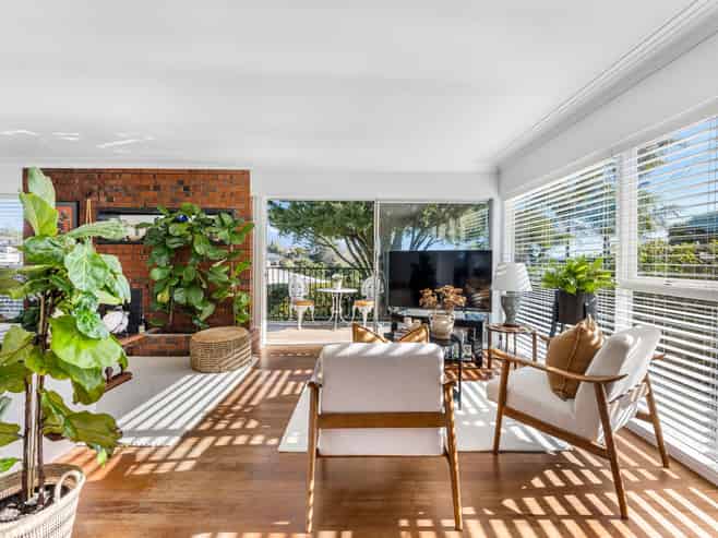 42 Macpherson Street, Meadowbank