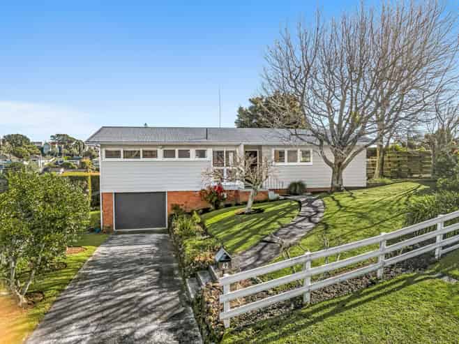 42 Macpherson Street, Meadowbank