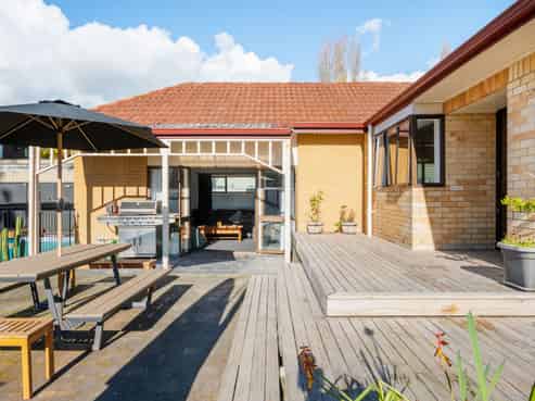 28 Braid Road, Saint Andrews