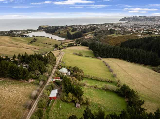 44 and 58 Hilton Road, Highcliff