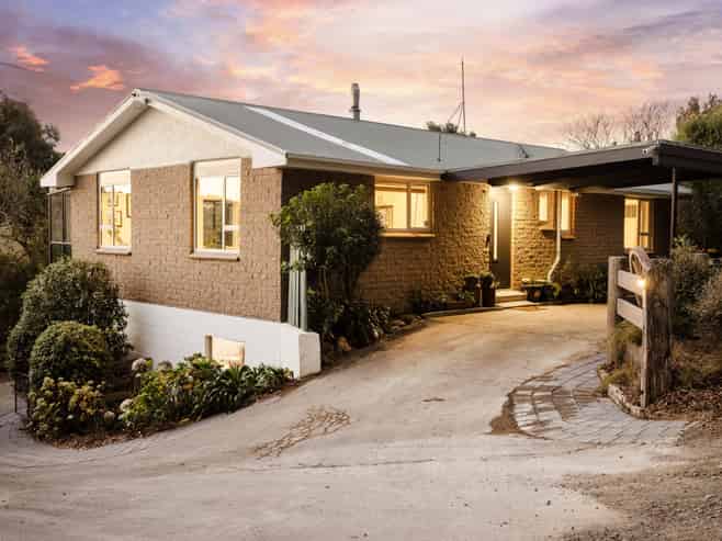 44 and 58 Hilton Road, Highcliff
