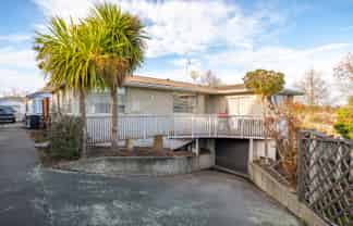 24 Grandi Avenue, Highfield
