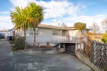 24 Grandi Avenue, Highfield
