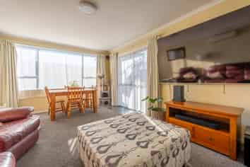 24 Grandi Avenue, Highfield