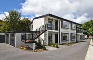 8/153 Hastings Street East, Waltham