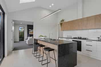4 Lindmore Lane, Lower Shotover