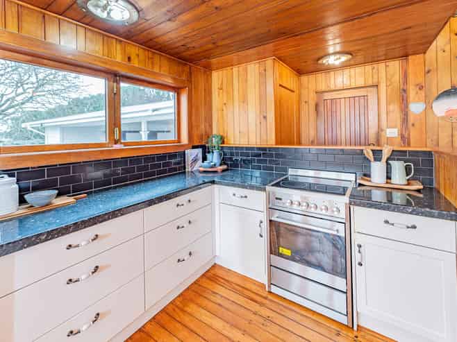 218 Parahaki Road, Waverley