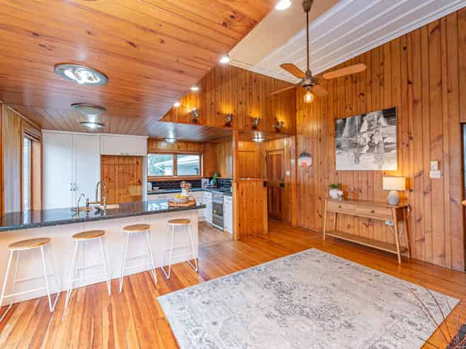 218 Parahaki Road, Waverley