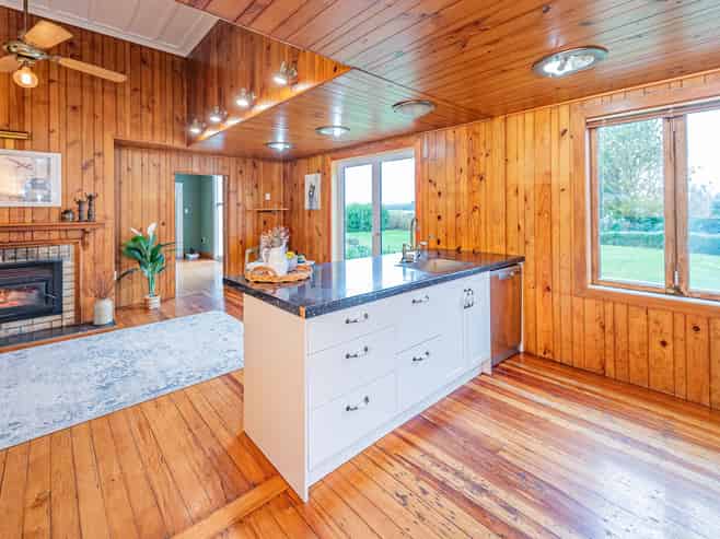 218 Parahaki Road, Waverley