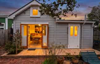 10 Ferry Street, Seatoun