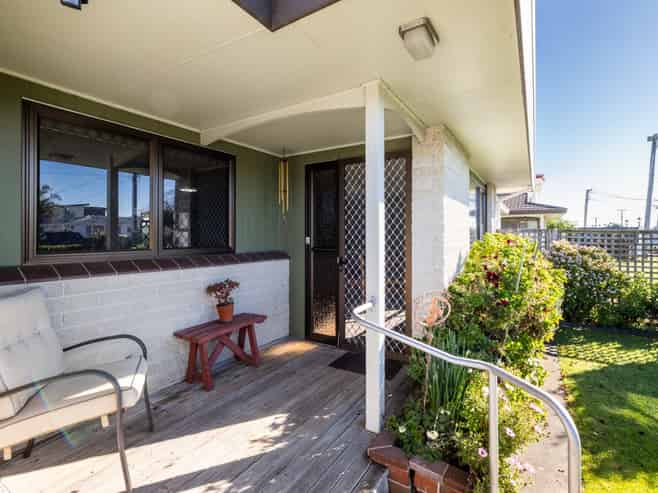 2/400 Ikanui Road, Frimley