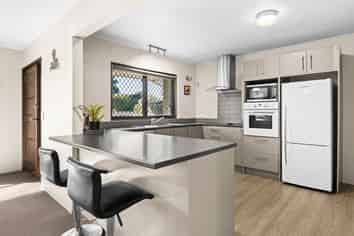 2/400 Ikanui Road, Frimley