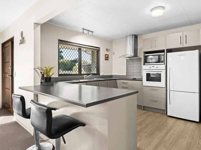 2/400 Ikanui Road, Frimley