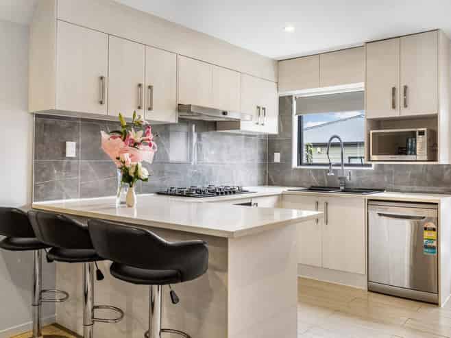 8/6 Patterson Street, Sandringham