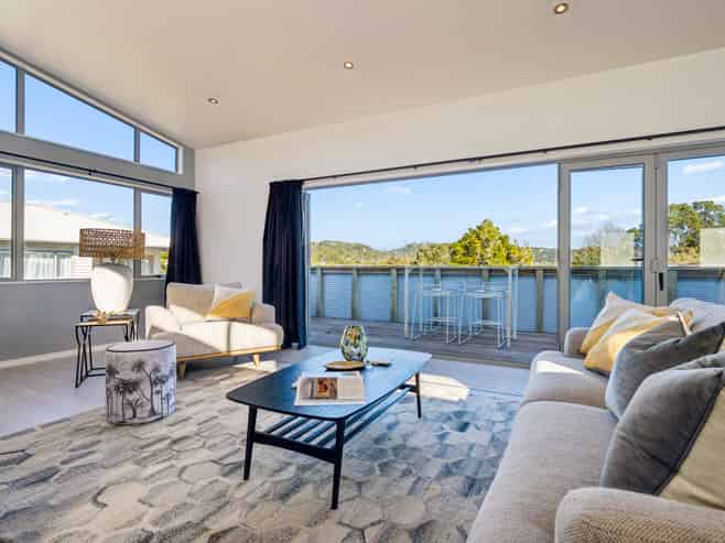 8A Norman Road, Titirangi