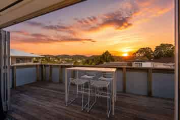 8A Norman Road, Titirangi