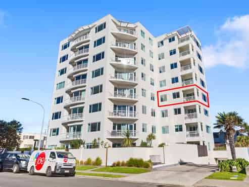 21/12 Maunganui Road, Mount Maunganui