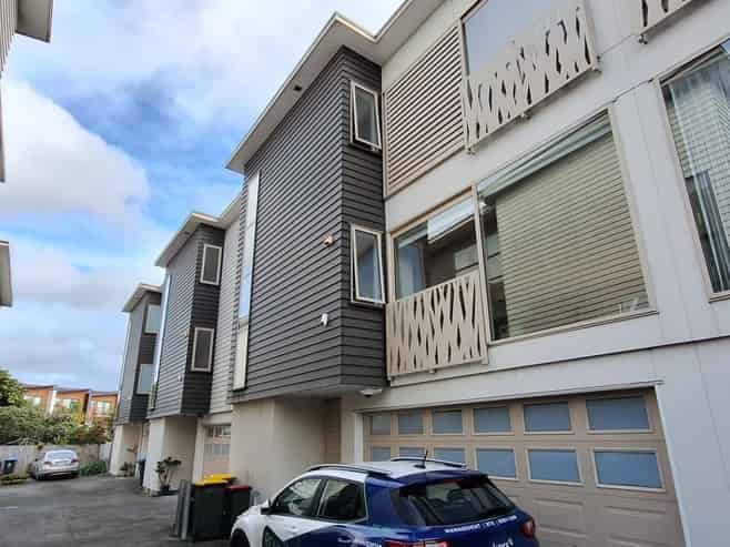19B Mount Smart Road, Royal Oak