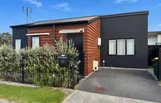 12 Honour Road, Papakura
