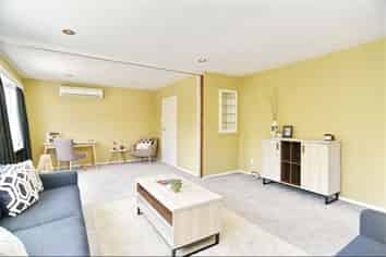 17 Bateman Avenue, Bryndwr