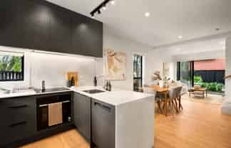 5/11 Western Springs Road, Kingsland