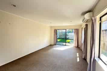 5A Saint Leger Close, Huntington Park