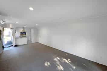 5A Saint Leger Close, Huntington Park