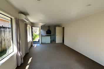 5A Saint Leger Close, Huntington Park