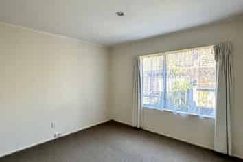 5A Saint Leger Close, Huntington Park