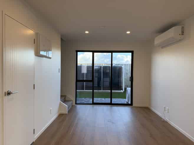 11/239 Porchester Road, Takanini