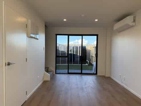 10/239 Porchester Road, Takanini
