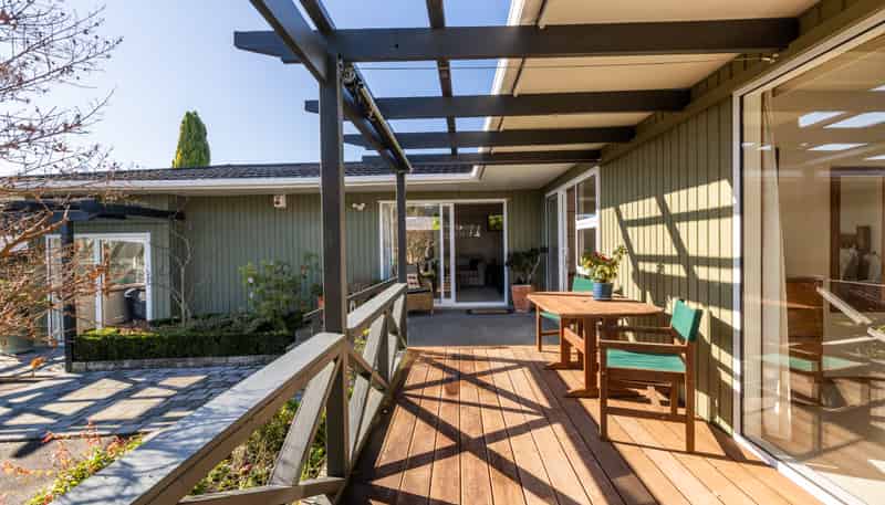 9 James Cook Street, Havelock North