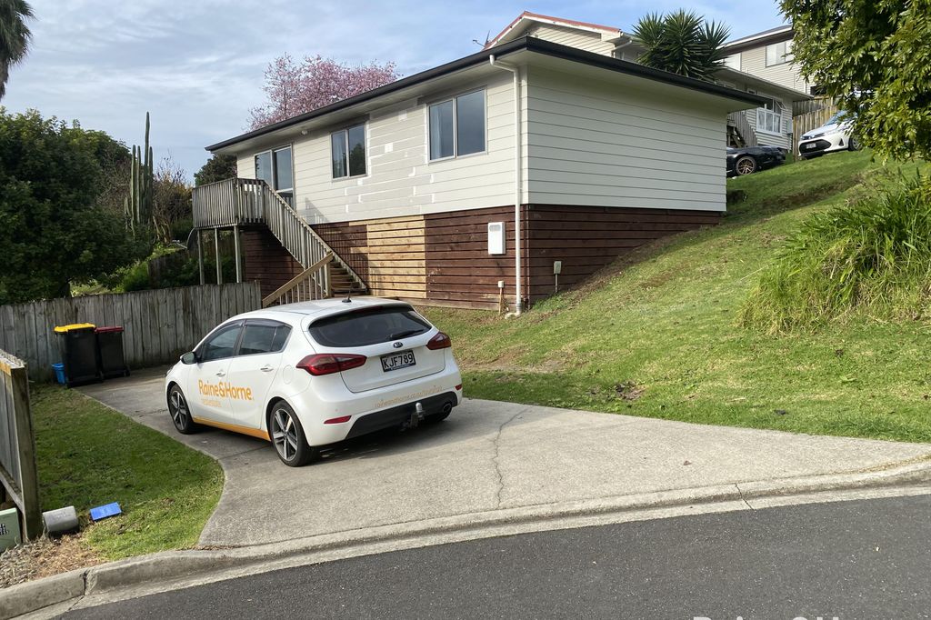 3 Bedroom spacious house in Parkvale 1