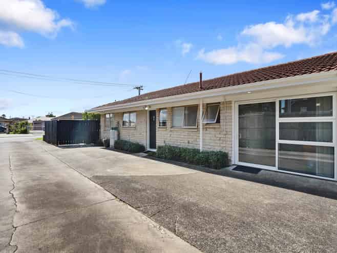 8/42 Wintere Road, Papatoetoe