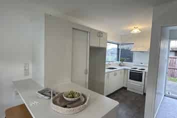 1/165 Clarence Street, Riccarton